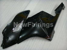 Laden Sie das Bild in den Galerie-Viewer, All Black No decals - CBR1000RR 04-05 Fairing Kit - Vehicles