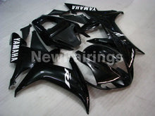 Laden Sie das Bild in den Galerie-Viewer, All Black Factory Style - YZF-R1 02-03 Fairing Kit