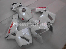 Laden Sie das Bild in den Galerie-Viewer, All Pearl White with red decals Factory Style - CBR600RR