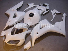 Laden Sie das Bild in den Galerie-Viewer, All White No decals - CBR1000RR 06-07 Fairing Kit - Vehicles