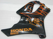 Laden Sie das Bild in den Galerie-Viewer, Black and Orange Corona - CBR 900 RR 94-95 Fairing Kit -