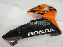 Laden Sie das Bild in den Galerie-Viewer, Black and Orange Fire - CBR600RR 03-04 Fairing Kit -