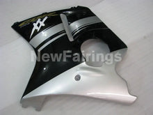 Laden Sie das Bild in den Galerie-Viewer, Black and Silver Factory Style - CBR 1100 XX 96-07 Fairing