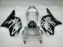 Laden Sie das Bild in den Galerie-Viewer, Black and Silver Factory Style - CBR 954 RR 02-03 Fairing