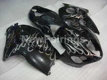Laden Sie das Bild in den Galerie-Viewer, Black and Silver Flame - GSX1300R Hayabusa 99-07 Fairing