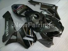 Laden Sie das Bild in den Galerie-Viewer, Black and Grey Factory Style - CBR600RR 05-06 Fairing Kit -