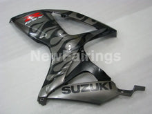 Laden Sie das Bild in den Galerie-Viewer, Black and Grey Flame - GSX-R600 06-07 Fairing Kit -