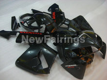 Laden Sie das Bild in den Galerie-Viewer, Black with Red Decals Factory Style - CBR600RR 05-06 Fairing