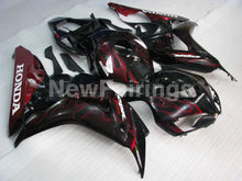 Laden Sie das Bild in den Galerie-Viewer, Black and Red Flame - CBR1000RR 06-07 Fairing Kit - Vehicles