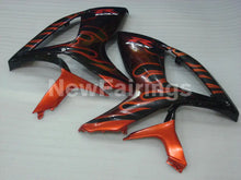 Laden Sie das Bild in den Galerie-Viewer, Black and Red Flame - GSX-R600 06-07 Fairing Kit - Vehicles