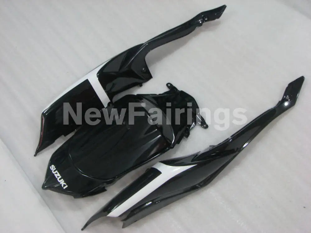 Black White Corona - GSX-R750 08-10 Fairing Kit Vehicles &