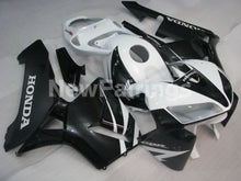 Laden Sie das Bild in den Galerie-Viewer, Black and White Factory Style - CBR600RR 05-06 Fairing Kit -