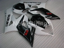 Laden Sie das Bild in den Galerie-Viewer, Black White Factory Style - GSX - R1000 05 - 06 Fairing Kit