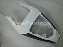 Laden Sie das Bild in den Galerie-Viewer, Blue and Black White Factory Style - GSX-R600 04-05 Fairing