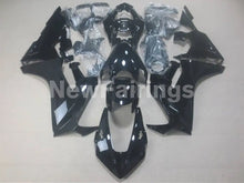 Laden Sie das Bild in den Galerie-Viewer, Gloss Black No decals - CBR1000RR 17-23 Fairing Kit -