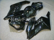 Laden Sie das Bild in den Galerie-Viewer, Gloss Black Factory Style - CBR1000RR 04-05 Fairing Kit -