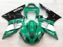 Laden Sie das Bild in den Galerie-Viewer, Green and Black Factory Style - YZF-R1 00-01 Fairing Kit