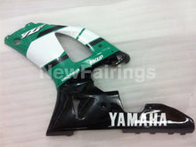 Laden Sie das Bild in den Galerie-Viewer, Green and Black Factory Style - YZF-R1 00-01 Fairing Kit