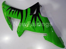 Laden Sie das Bild in den Galerie-Viewer, Green and Black Flame - YZF-R1 02-03 Fairing Kit - Vehicles