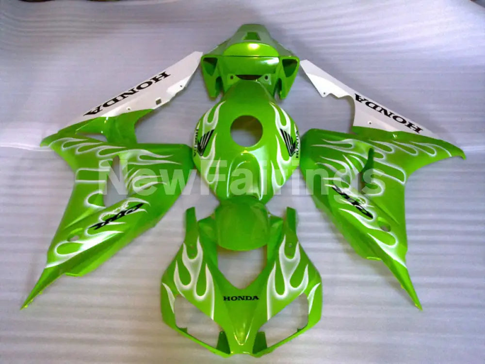 Green and White Flame - CBR1000RR 06-07 Fairing Kit -