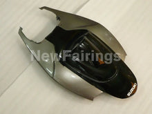 Laden Sie das Bild in den Galerie-Viewer, Grey and Black Factory Style - GSX-R600 06-07 Fairing Kit