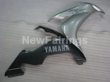 Laden Sie das Bild in den Galerie-Viewer, Grey Silver Factory Style - YZF-R1 04-06 Fairing Kit