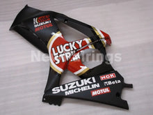 Laden Sie das Bild in den Galerie-Viewer, Matte Black and Red Lucky Strike - GSX - R1000 07 - 08