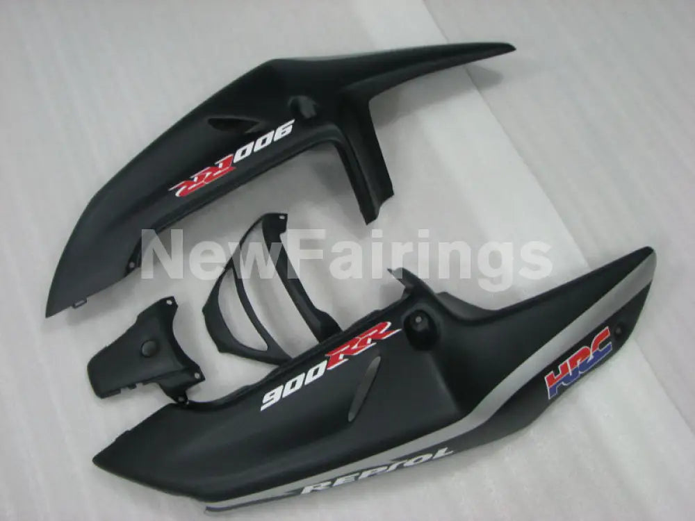 Matte Black and Silver Repsol - CBR 919 RR 98-99 Fairing Kit