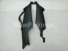 Laden Sie das Bild in den Galerie-Viewer, Matte Black No decals - GSX-R600 06-07 Fairing Kit