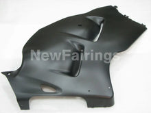 Laden Sie das Bild in den Galerie-Viewer, Matte Black No decals - GSX1300R Hayabusa 99-07 Fairing Kit