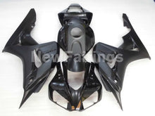 Laden Sie das Bild in den Galerie-Viewer, Matte Black Factory Style - CBR1000RR 06-07 Fairing Kit -