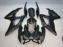 Laden Sie das Bild in den Galerie-Viewer, Matte Black No decals - GSX-R750 08-10 Fairing Kit Vehicles