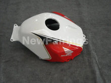 Laden Sie das Bild in den Galerie-Viewer, Number 27 White and Red Lee - CBR600RR 03-04 Fairing Kit -