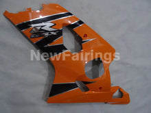 Laden Sie das Bild in den Galerie-Viewer, Orange and Black Factory Style - GSX-R600 04-05 Fairing Kit