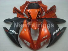 Laden Sie das Bild in den Galerie-Viewer, Orange and Matte Black Factory Style - YZF-R1 02-03 Fairing