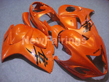 Laden Sie das Bild in den Galerie-Viewer, Orange with black decals Factory Style - GSX1300R Hayabusa