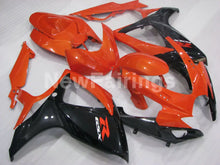 Laden Sie das Bild in den Galerie-Viewer, Orange Black Factory Style - GSX-R600 06-07 Fairing Kit