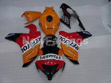 Laden Sie das Bild in den Galerie-Viewer, Orange Red and Black Repsol - CBR1000RR 08-11 Fairing Kit -