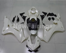 Laden Sie das Bild in den Galerie-Viewer, Pearl White and Black No decals - CBR1000RR 17-23 Fairing