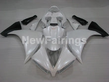 Laden Sie das Bild in den Galerie-Viewer, Pearl White Matte Black decals - YZF-R1 09-11 Fairing Kit