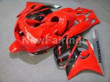 Laden Sie das Bild in den Galerie-Viewer, Red and Black Silver Factory Style - CBR600 F3 95-96 Fairing