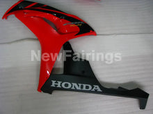 Laden Sie das Bild in den Galerie-Viewer, Red and Black Factory Style - CBR1000RR 06-07 Fairing Kit -