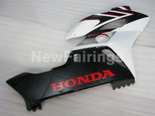 Laden Sie das Bild in den Galerie-Viewer, Red and White Black Factory Style - CBR1000RR 04-05 Fairing