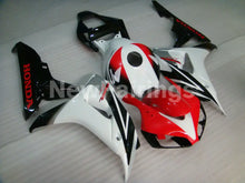 Laden Sie das Bild in den Galerie-Viewer, Red and White Black Factory Style - CBR1000RR 06-07 Fairing