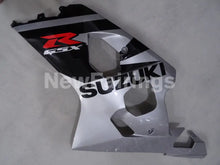 Laden Sie das Bild in den Galerie-Viewer, Silver and Black Factory Style - GSX-R750 04-05 Fairing Kit