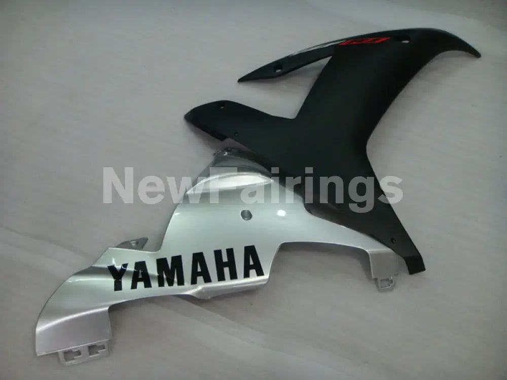 Silver and Matte Black Factory Style - YZF-R1 02-03 Fairing