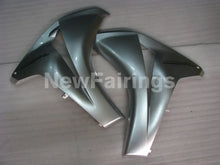 Laden Sie das Bild in den Galerie-Viewer, Silver and Black Factory Style - CBR1000RR 08-11 Fairing Kit