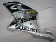 Laden Sie das Bild in den Galerie-Viewer, Silver and Black Factory Style - GSX-R750 00-03 Fairing Kit