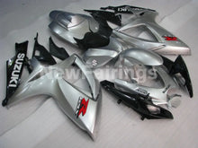 Laden Sie das Bild in den Galerie-Viewer, Silver and Black Factory Style - GSX-R750 06-07 Fairing Kit