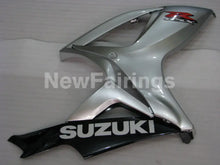 Laden Sie das Bild in den Galerie-Viewer, Silver and Black Factory Style - GSX-R750 06-07 Fairing Kit